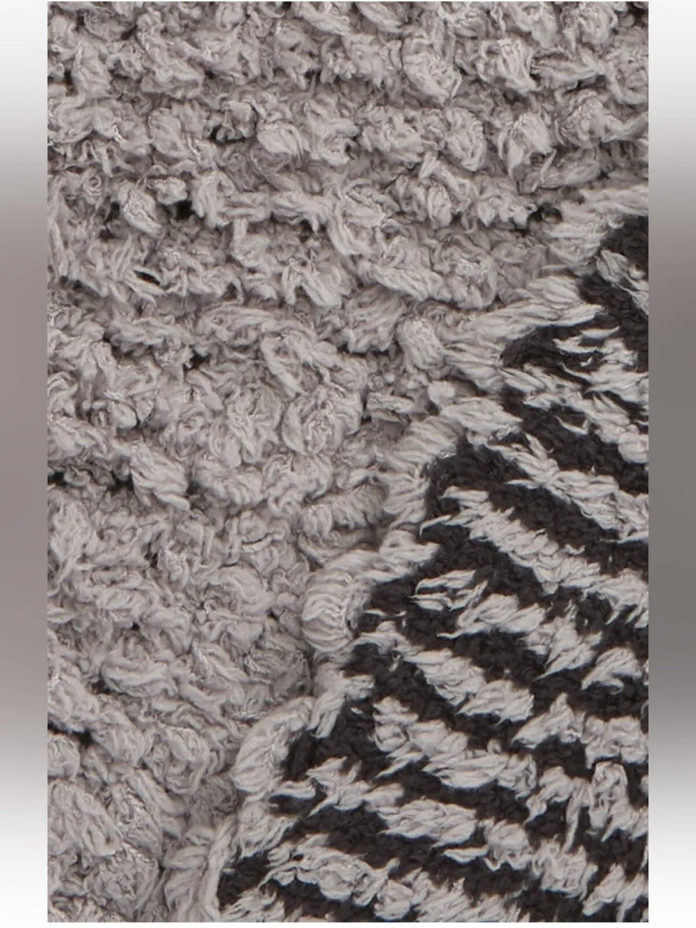 Barefoot Dreams Cozy Chic Throw Blanket 54 x 72 EUC Gray & Black